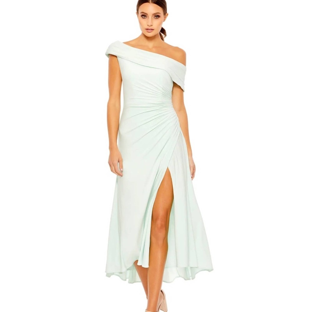 Ieena for Mac Duggal Ruched Off the Shoulder Midi Dress in Mint